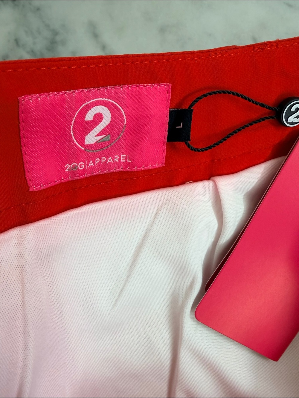 2GG Apparel Red Performance Golf Skort with Pocket | L - Picture 3 of 4